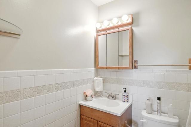 Detail Gallery Image 22 of 27 For 10005 White Pine Ln, Santee,  CA 92071 - 4 Beds | 3 Baths