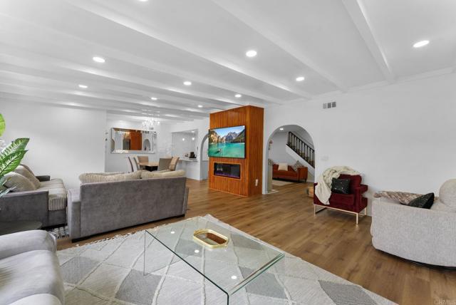 Detail Gallery Image 15 of 43 For 4055 Mount Albertine Ave, San Diego,  CA 92111 - 5 Beds | 4 Baths