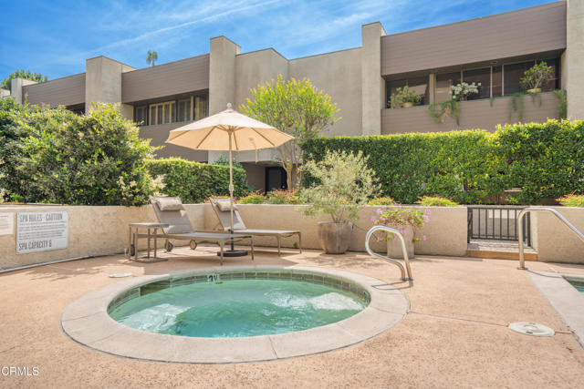 Detail Gallery Image 36 of 44 For 108 S Grand Ave, Pasadena,  CA 91105 - 3 Beds | 2/1 Baths