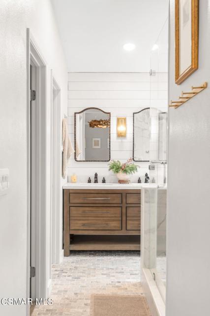 2758 Briarpatch Drive, Simi Valley CA: https://media.crmls.org/mediaz/bd20caf8-dce4-4ff4-a927-93f24c1665d8.jpg