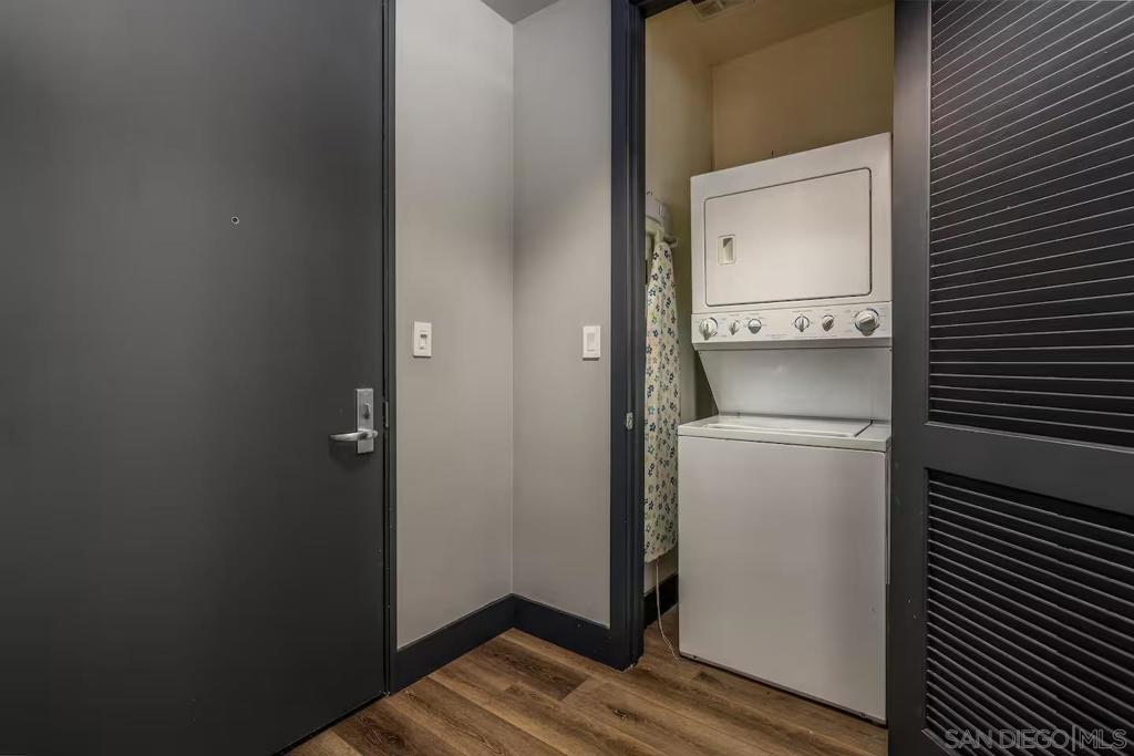 1050 Island Ave - photo 8