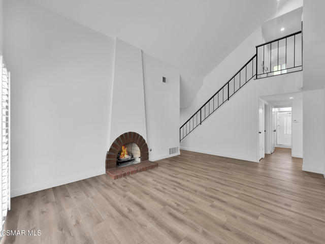 3950 United Road, Agoura Hills CA: https://media.crmls.org/mediaz/bd21f72e-6ed0-43f1-9e6a-87be196e9015.jpg