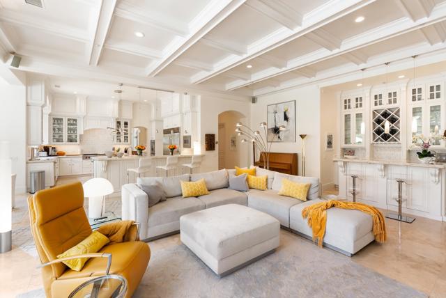 6369 Clubhouse Drive, Rancho Santa Fe CA: https://media.crmls.org/mediaz/bd22f173-d2a0-4242-afe3-c10852fa0dc8.jpg