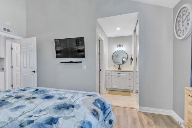 13533 Mora Cir, Poway CA: https://media.crmls.org/mediaz/bd23e240-4bf2-46ac-9e2a-c413338c7a43.jpg