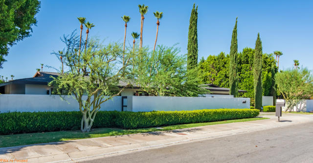Image 3 of 55 For 660 Sierra Way