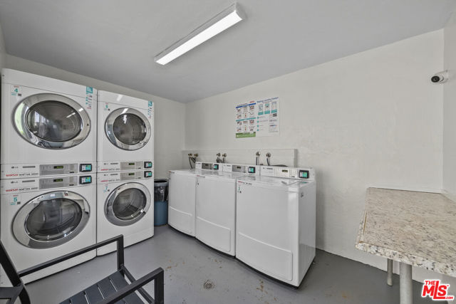 21800 Schoenborn, 225 photo 18
