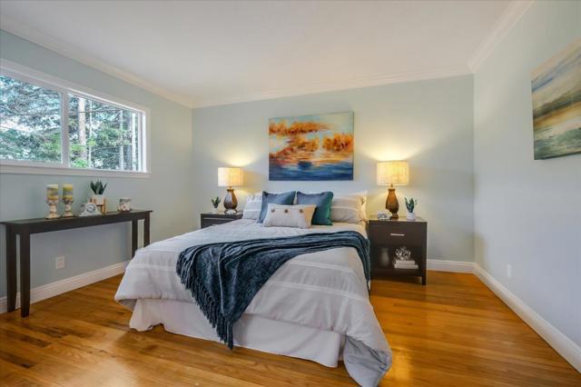 621 Monterey Avenue, Capitola CA: https://media.crmls.org/mediaz/bd24e69a-c009-4942-b1db-f60d6b956e0f.jpg