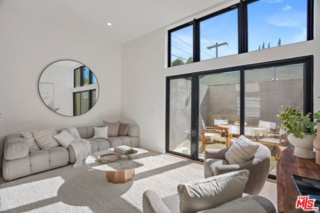 3808 College Ave, Culver City CA: https://media.crmls.org/mediaz/bd25c54e-7467-4c5c-a29a-644e8b77305f.jpg