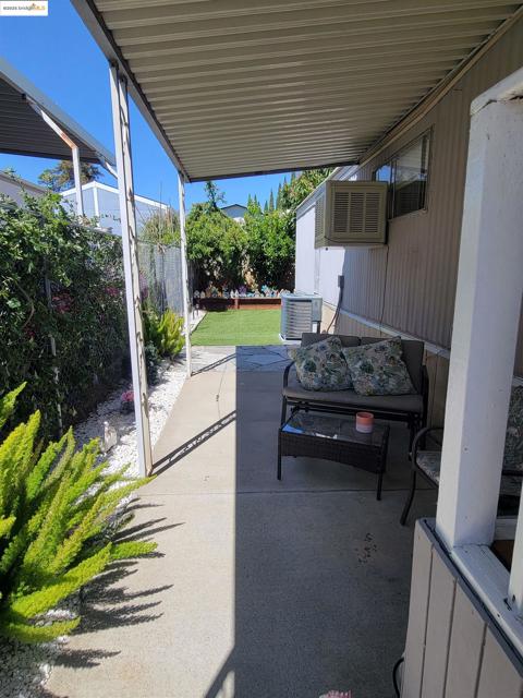 153 Shannon, Pittsburg CA: https://media.crmls.org/mediaz/bd25e541-71b6-4095-ac41-c5169b11ed33.jpg
