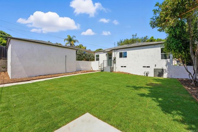3777 Poe Street, San Diego CA: https://media.crmls.org/mediaz/bd25f21e-cd7a-486a-9ce8-f0adbf8075ac.jpg