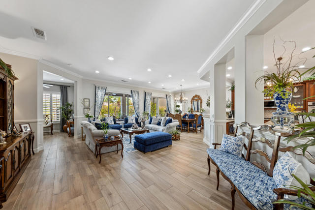 Image 3 of 26 For 40882 Calle Claro