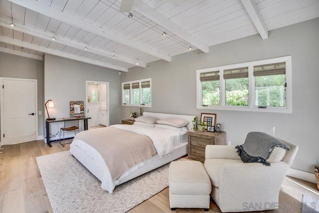 15035 El Camino Real, Del Mar CA: https://media.crmls.org/mediaz/bd26a45b-b689-4273-84e6-0fb8da106d6f.jpg