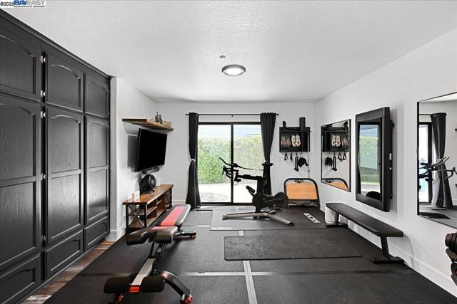 1890 Conte Way, Morgan Hill CA: https://media.crmls.org/mediaz/bd277a23-d642-4371-89d6-3ec68e3c09f8.jpg