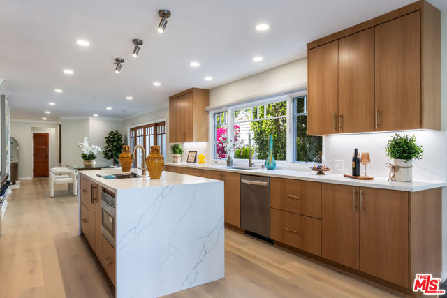 Drew Fenton | 509 Wynola Street Pacific Palisades CA | MLS: 7365865 Drew Fenton | 509 Wynola Street Pacific Palisades CA | MLS: 7365865