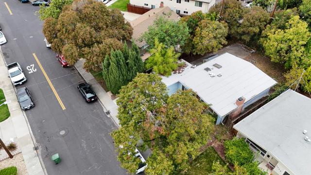 2035 Jackson Street, Santa Clara CA: https://media.crmls.org/mediaz/bd282528-f90b-44eb-84da-3373fcb70b59.jpg