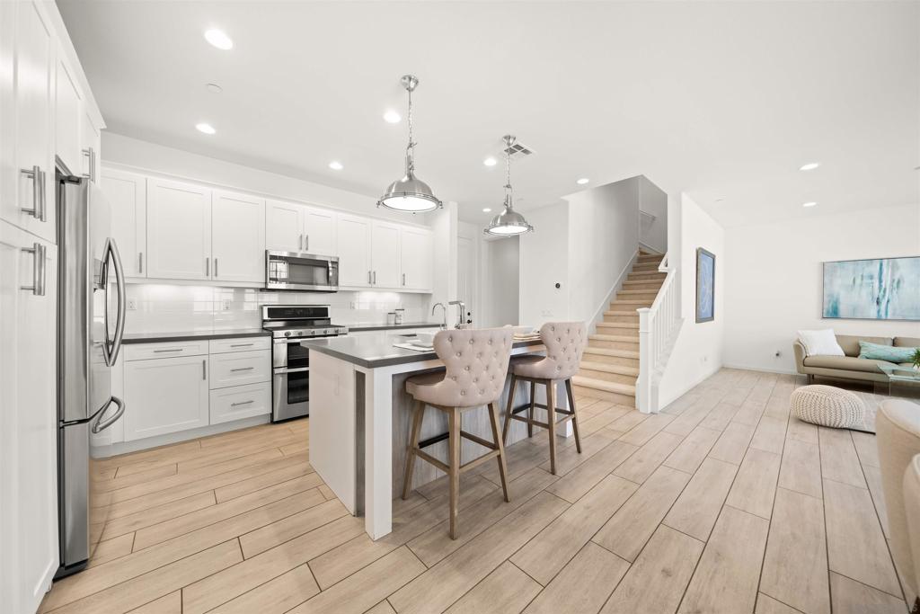 MLS #250027413SD img 10