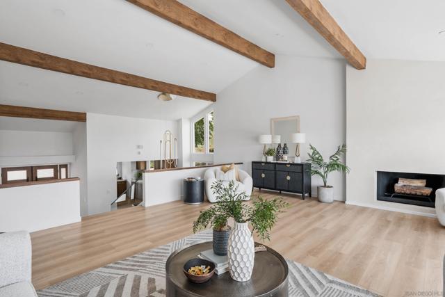 2143 Caminito San Martin, La Jolla CA: https://media.crmls.org/mediaz/bd293bec-4443-414e-a7b4-376dcfc8cacc.jpg