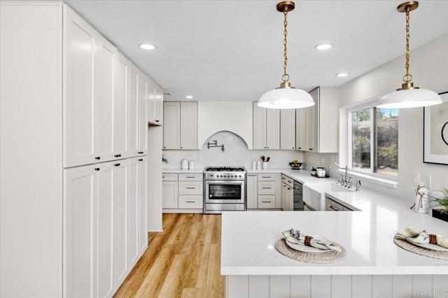 Detail Gallery Image 19 of 58 For 2918 Fairview Dr, Vista,  CA 92084 - 4 Beds | 3 Baths