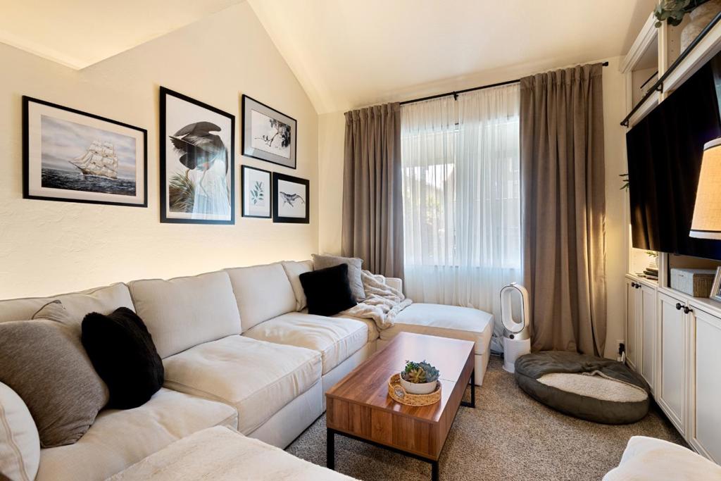 565 English Avenue #13