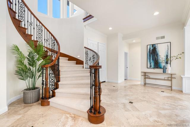 10616 Gingerwood Cove, San Diego CA: https://media.crmls.org/mediaz/bd2bdce3-0847-4748-8339-42b962ec0cac.jpg