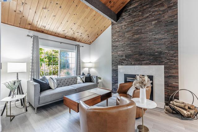 1835 Camino Estrada, Concord CA: https://media.crmls.org/mediaz/bd2c318e-3ac4-4def-a43a-f89cfdbde597.jpg
