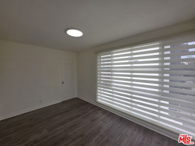 1635 S Beverly Glen Boulevard, Los Angeles CA: https://media.crmls.org/mediaz/bd2c53a9-71d4-4a89-838e-83124747f36c.jpg