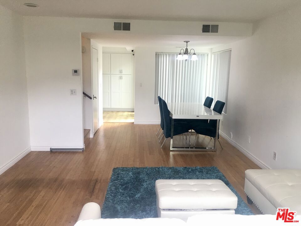 9111 Lemona Avenue 13, North Hills, CA 91343