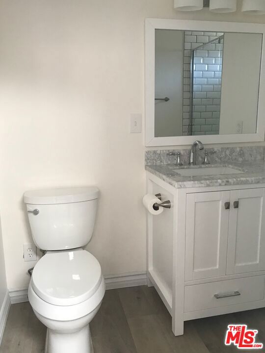 1079 GLENHAVEN Drive, 1 photo 7