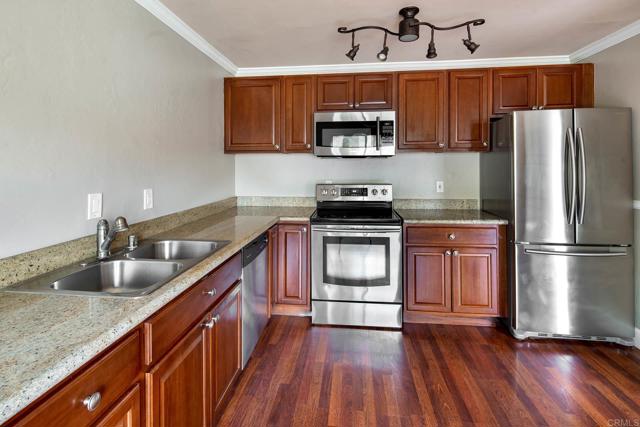 Detail Gallery Image 7 of 19 For 3215 Midway #703,  San Diego,  CA 92110 - 2 Beds | 2 Baths