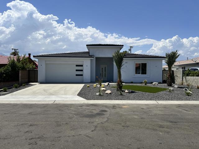 15483 Avenida Atezada, Desert Hot Springs CA: https://media.crmls.org/mediaz/bd307145-c5e5-44f2-b74e-96ef6663dfc9.jpg