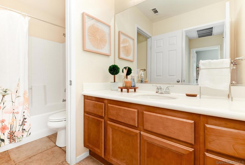 MLS #250039541SD image #14