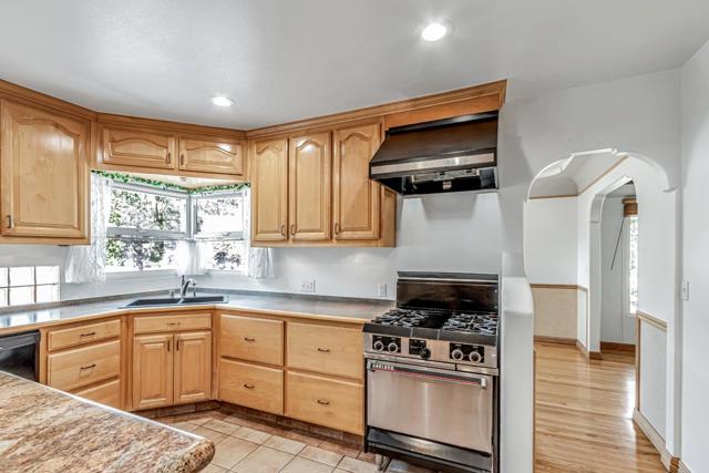 1139 W Parr Avenue, Campbell CA: https://media.crmls.org/mediaz/bd31befd-ce47-4972-8927-11efd747653b.jpg