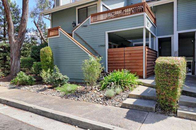 17950 Hillwood Lane, Morgan Hill CA: https://media.crmls.org/mediaz/bd31d067-05a5-447d-b929-38d595933ef8.jpg