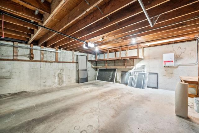 20243 Beatty Ridge Road, Los Gatos CA: https://media.crmls.org/mediaz/bd3237ab-3314-4cb7-9535-7c001a5f82e5.jpg