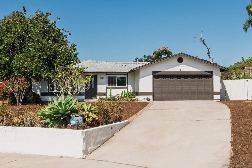 3325 Heather Ln