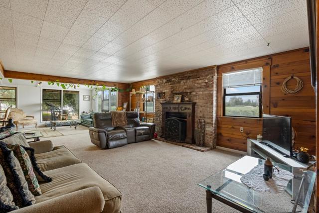 804 Comstock Road, Hollister CA: https://media.crmls.org/mediaz/bd33e21d-5c96-4a57-b379-fb100d9be34c.jpg