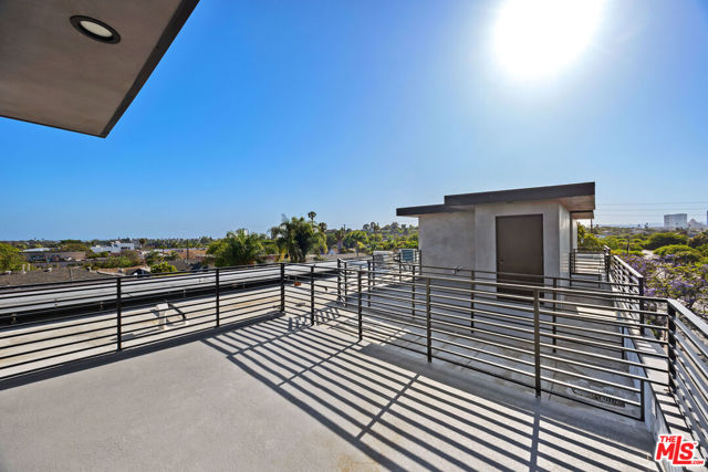 8904 Sawyer Street, Los Angeles CA: https://media.crmls.org/mediaz/bd3473f8-1c18-47df-9628-834d3cd37e44.jpg