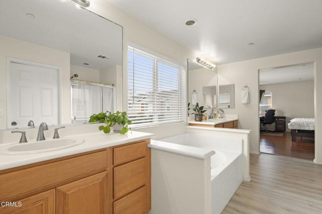 371 Huerta Street, Oxnard CA: https://media.crmls.org/mediaz/bd35768f-4125-4e45-937e-21d167c5aab2.jpg