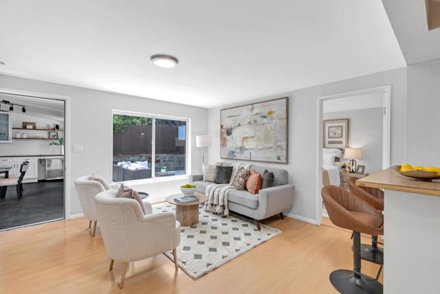 285 Alta Vista Way, Daly City CA: https://media.crmls.org/mediaz/bd358a6b-3ac2-47af-8945-5e64d18636b5.jpg