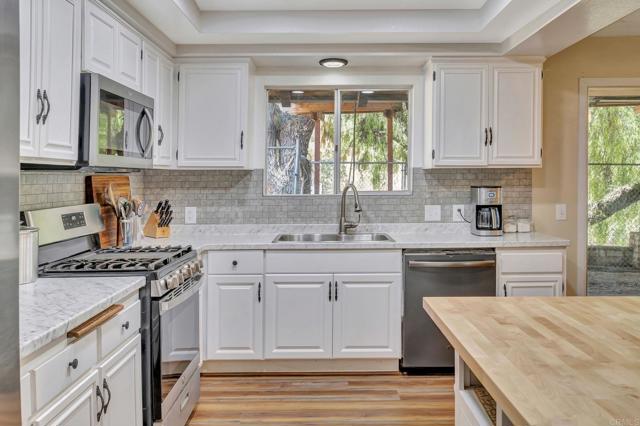 Detail Gallery Image 10 of 32 For 17620 Lyons Valley Rd, Jamul,  CA 91935 - 4 Beds | 3 Baths