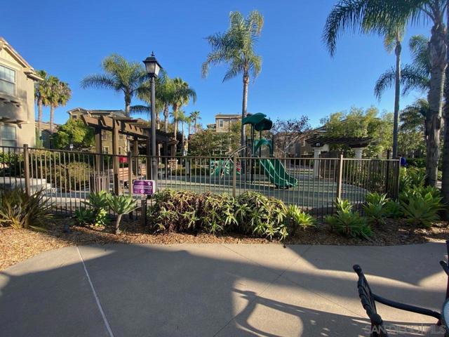 1875 CHAMPAGNE CT, Chula Vista CA: https://media.crmls.org/mediaz/bd361d91-db28-4f67-936c-3f926737ef11.jpg
