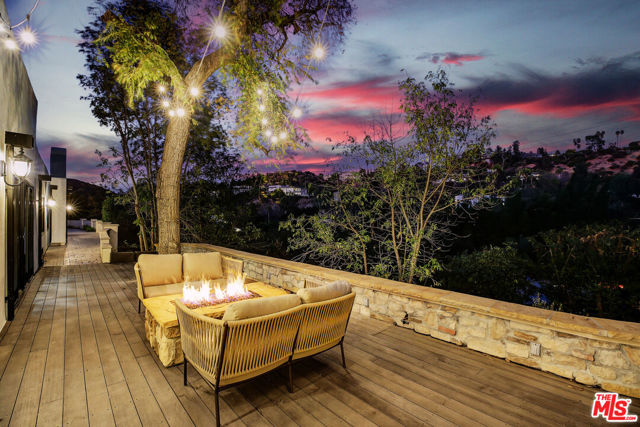 2570 Nichols Canyon Road, Los Angeles CA: https://media.crmls.org/mediaz/bd370ed2-9092-4540-8609-c6676f43174a.jpg