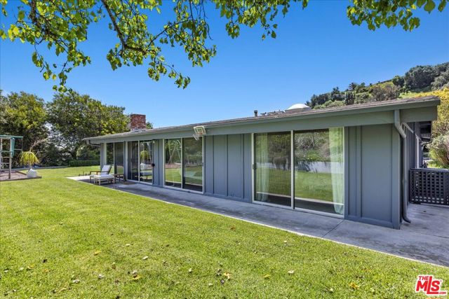 Drew Fenton | 16633 Bienveneda Place Pacific Palisades CA | MLS: 7170214