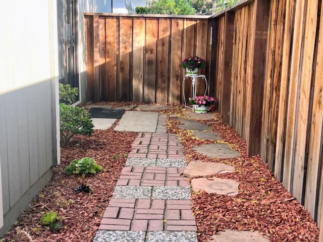 801 Ram Lane, Foster City CA: https://media.crmls.org/mediaz/bd3755cb-189f-4ea4-9b71-f6847e7d00b9.jpg