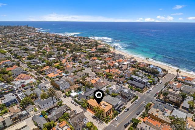7344 Olivetas Ave, La Jolla CA: https://media.crmls.org/mediaz/bd3756f0-bd8a-4407-86db-ad6c5d9d4f69.jpg
