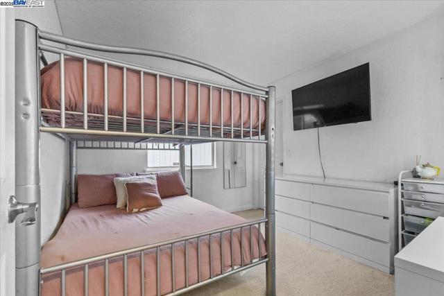 60 W South St, Tracy CA: https://media.crmls.org/mediaz/bd3799ee-838f-4d5c-b4d0-9a7fb0683a2a.jpg