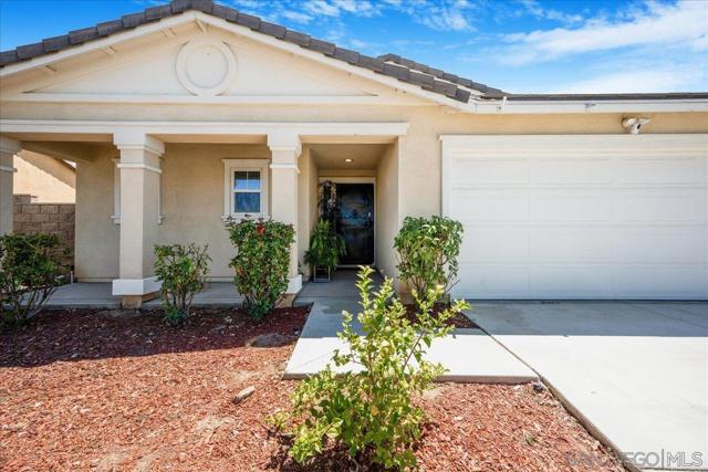 33129 Big Range Dr, Winchester CA: https://media.crmls.org/mediaz/bd37d24e-3a2a-4ad8-9492-cee8c2fe5475.jpg