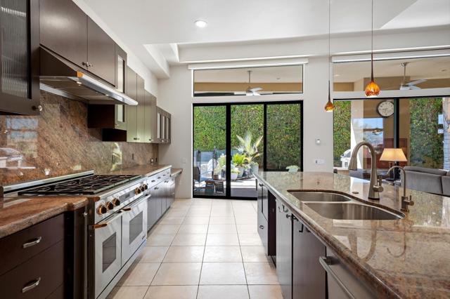 47200 Desert Lily Drive, Palm Desert, CA 92260