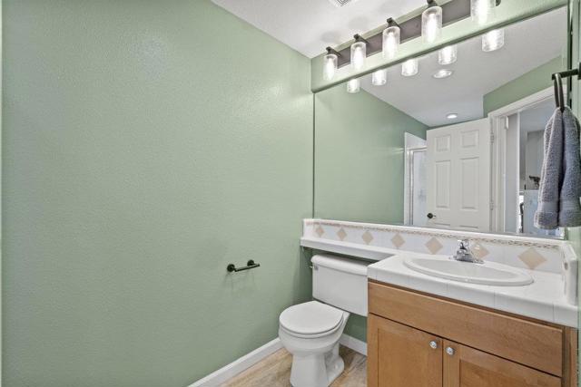 978 Martin Trail, Daly City CA: https://media.crmls.org/mediaz/bd38450d-4ca5-4ebf-96dd-51a6bf45ed16.jpg