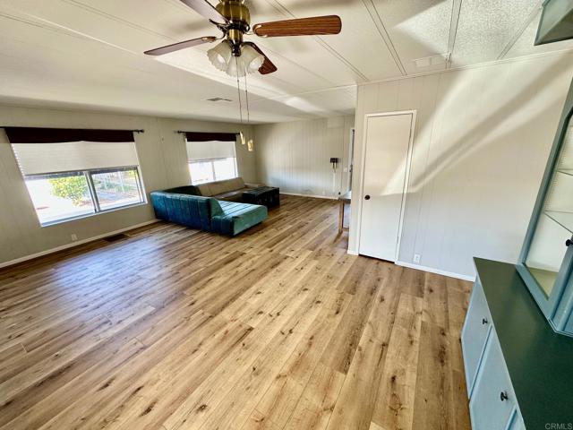 Detail Gallery Image 16 of 31 For 2130 Sunset Dr. #14,  Vista,  CA 92081 - 2 Beds | 2 Baths